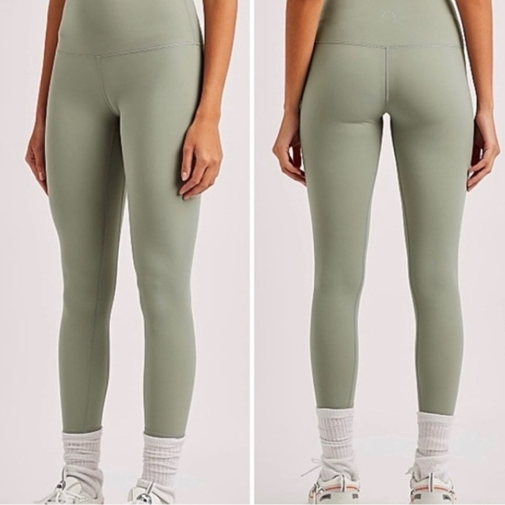 Varley FreeSoft High-Rise Leggings – XS – Sage Green